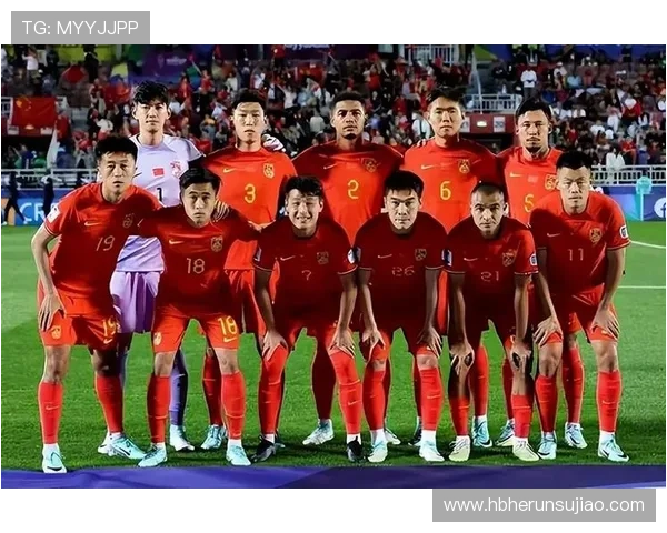 国足新帅首秀告捷 年轻阵容展现蓬勃斗志引发球迷热议不断声浪起